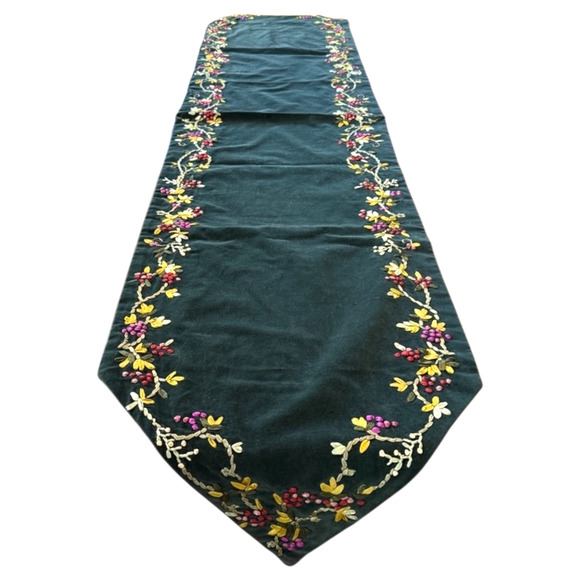 Velvet Table Runner Silk Ribbon Embroidered Flowers Vintage Loie 15" x 70" READ - Picture 3 of 16